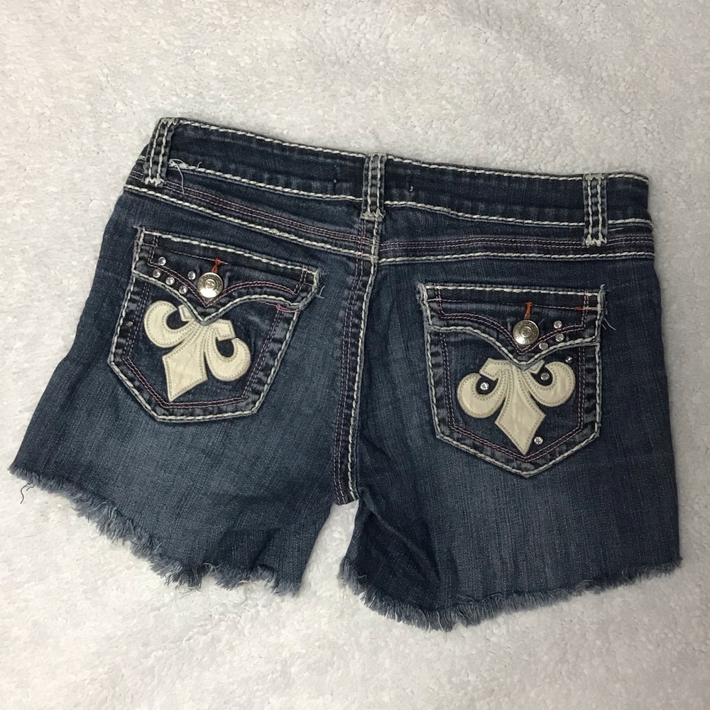 Cutoff Shorts ✂️